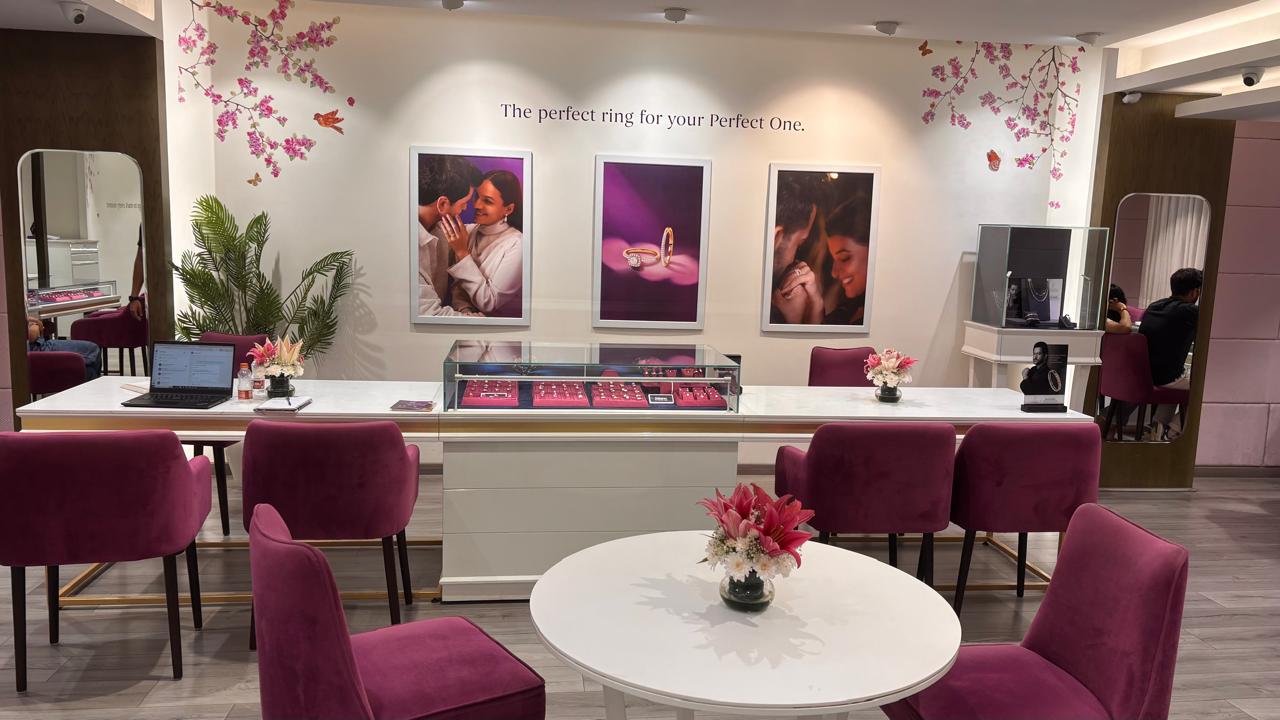 Store Design - Caratlane - image 7