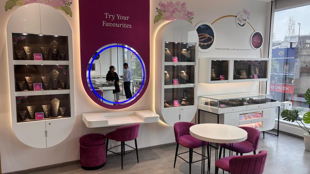 Store Design - Caratlane - image 8