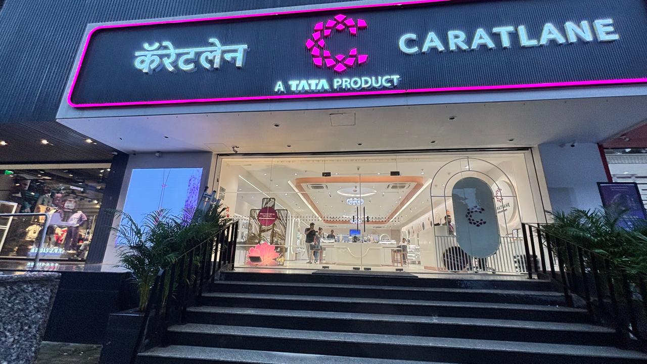 Store Design - Caratlane - image 10