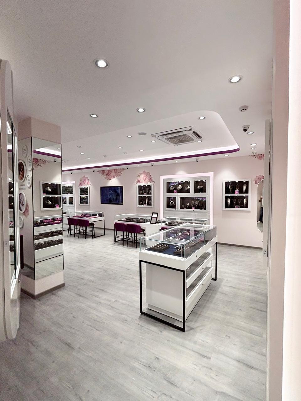 Store Design - Caratlane - image 14